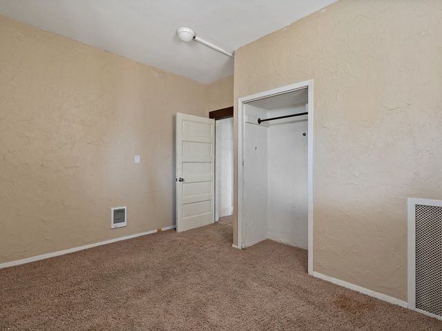 1546 12th Avenue, Moline, IL 61265