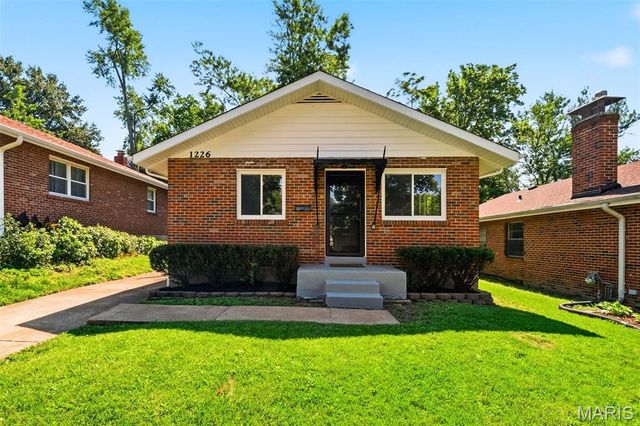 1226 Watts Avenue, University City, MO 63130