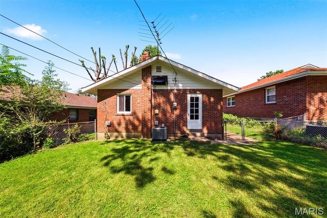 1226 Watts Avenue, University City, MO 63130