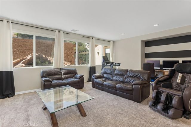 33264 Gold Mountain Road, Yucaipa, CA 92399