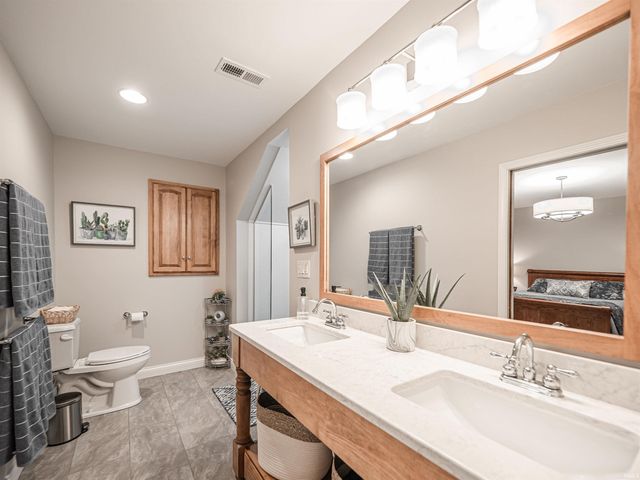 610 Salem Court, Evansville, IN 47715