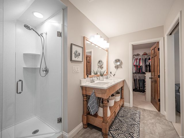 610 Salem Court, Evansville, IN 47715