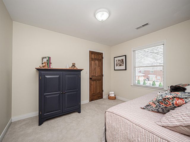 610 Salem Court, Evansville, IN 47715