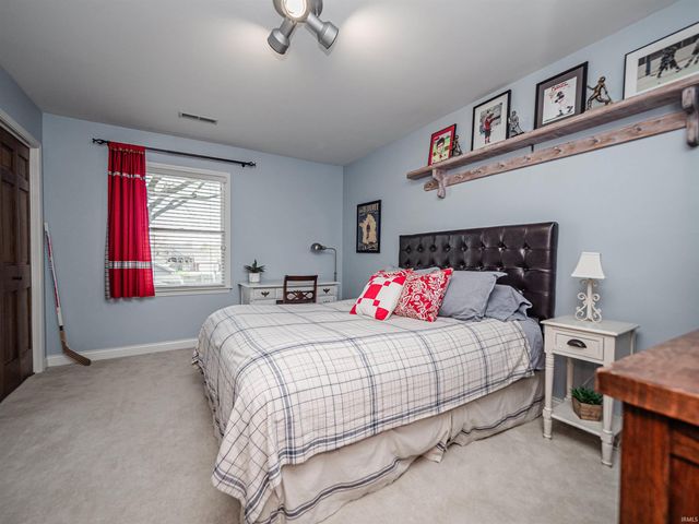 610 Salem Court, Evansville, IN 47715