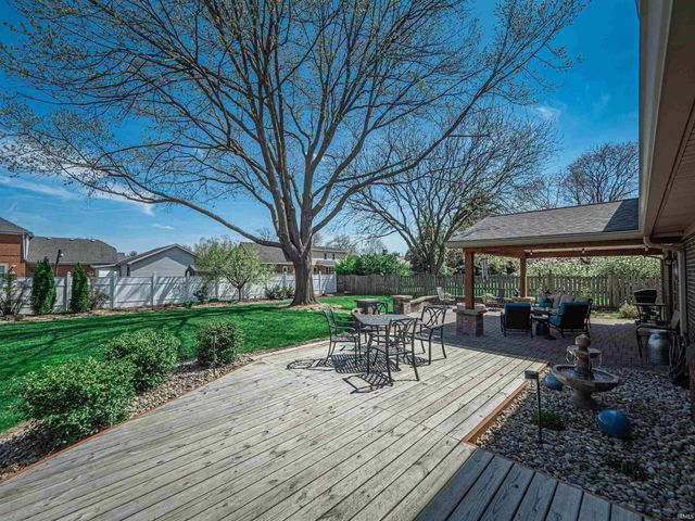 610 Salem Court, Evansville, IN 47715