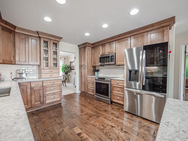 610 Salem Court, Evansville, IN 47715