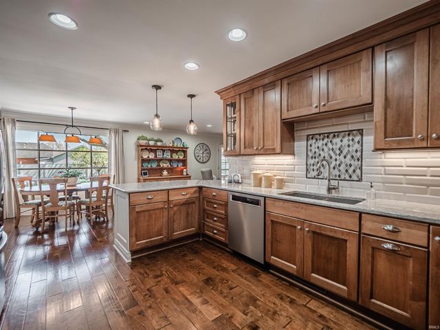 610 Salem Court, Evansville, IN 47715