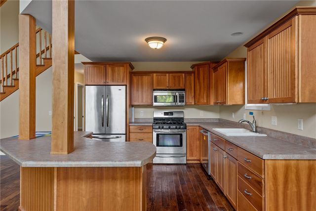 104 Wheatstone Place, Cotter, AR 72626