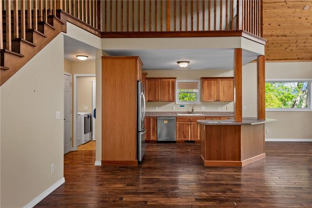 104 Wheatstone Place, Cotter, AR 72626