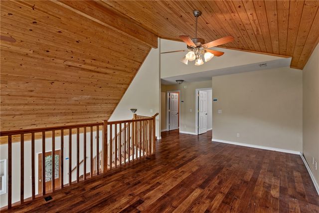 104 Wheatstone Place, Cotter, AR 72626