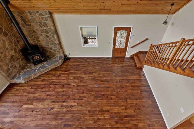 104 Wheatstone Place, Cotter, AR 72626