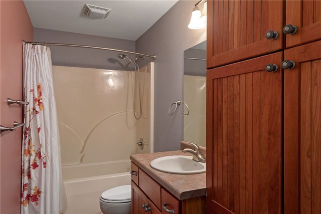 104 Wheatstone Place, Cotter, AR 72626