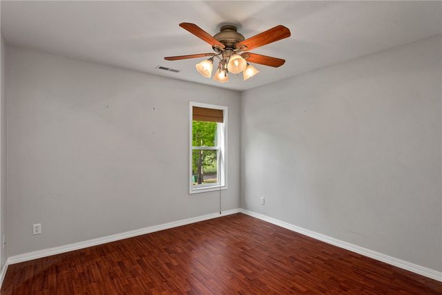 104 Wheatstone Place, Cotter, AR 72626