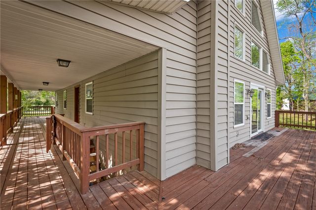 104 Wheatstone Place, Cotter, AR 72626