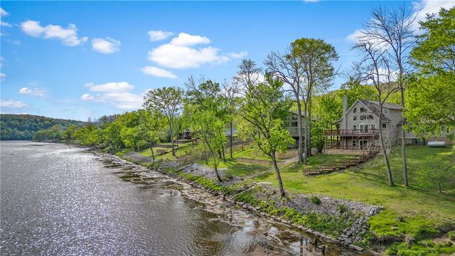 104 Wheatstone Place, Cotter, AR 72626