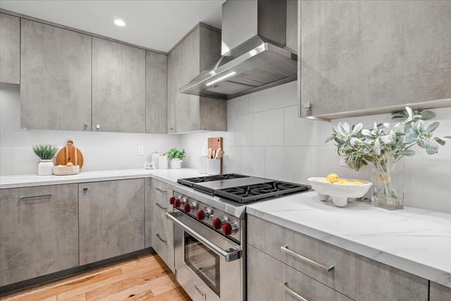 20319 Kirkmont Drive, Saratoga, CA 95070