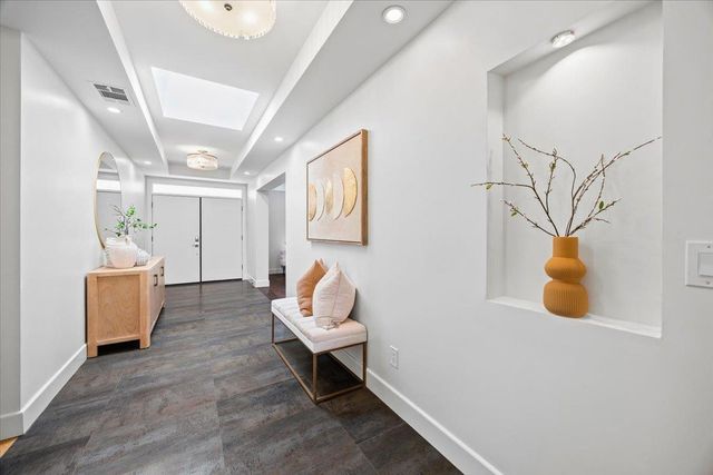 20319 Kirkmont Drive, Saratoga, CA 95070