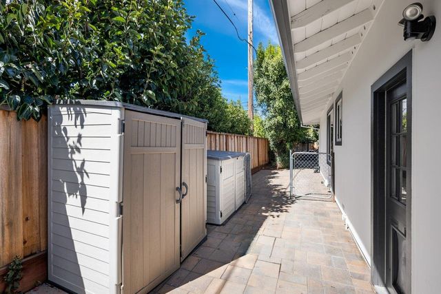 20319 Kirkmont Drive, Saratoga, CA 95070