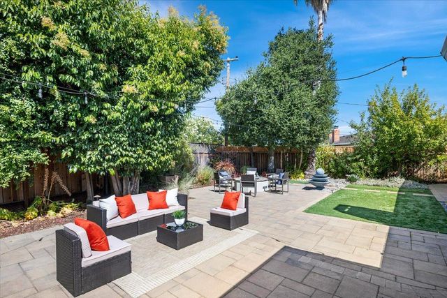 20319 Kirkmont Drive, Saratoga, CA 95070