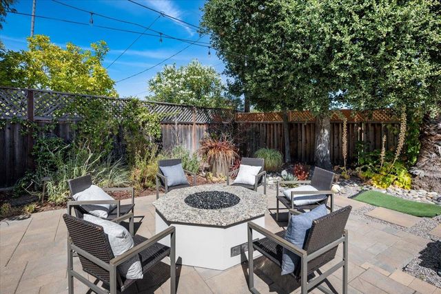 20319 Kirkmont Drive, Saratoga, CA 95070