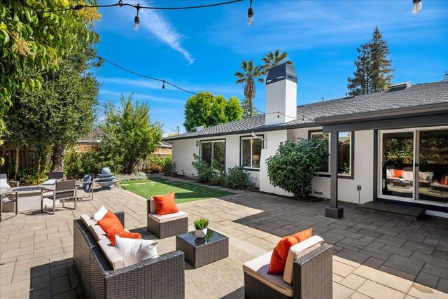 20319 Kirkmont Drive, Saratoga, CA 95070