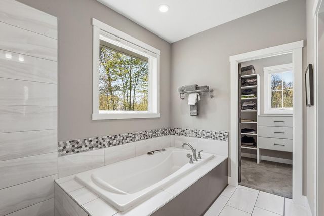 4823 145th Avenue NE, Ham Lake, MN 55304