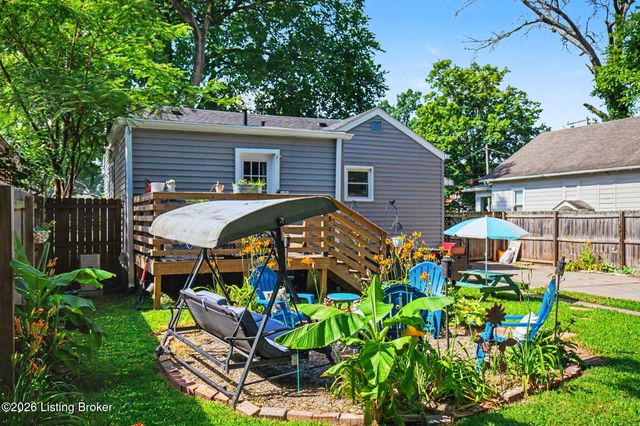 4013 Blanton Ln, Louisville, KY 40216