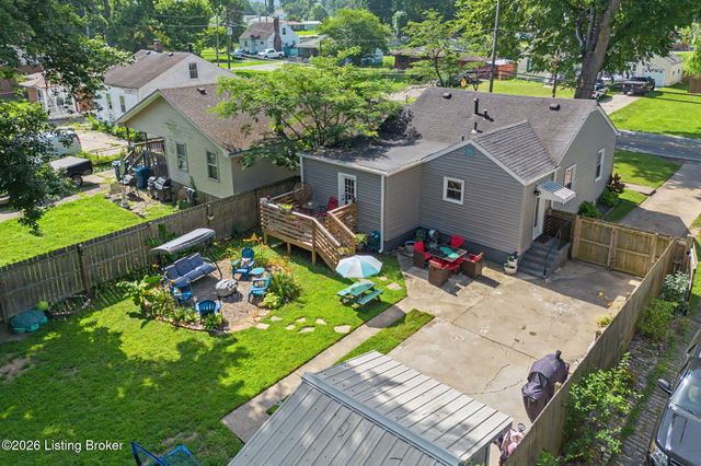 4013 Blanton Ln, Louisville, KY 40216