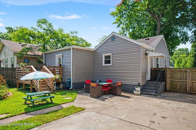 4013 Blanton Ln, Louisville, KY 40216