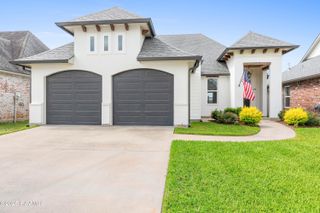 236 Whispering Meadows Road, Broussard, LA 70518