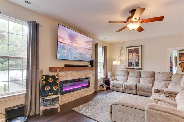 2570 River Watch DR, Suffolk, VA 23434