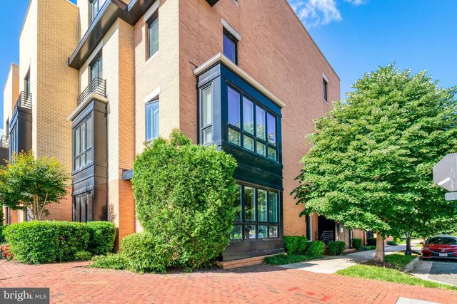 621 BLUEMONT AVE, Alexandria, VA 22301