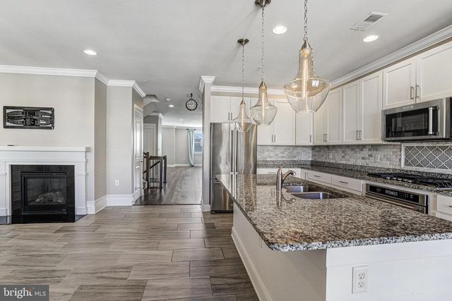621 BLUEMONT AVE, Alexandria, VA 22301
