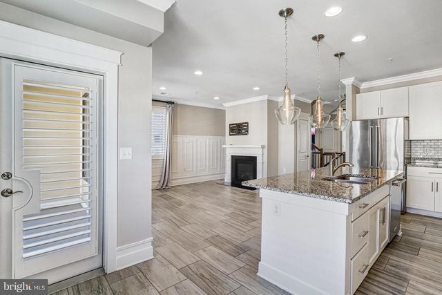 621 BLUEMONT AVE, Alexandria, VA 22301