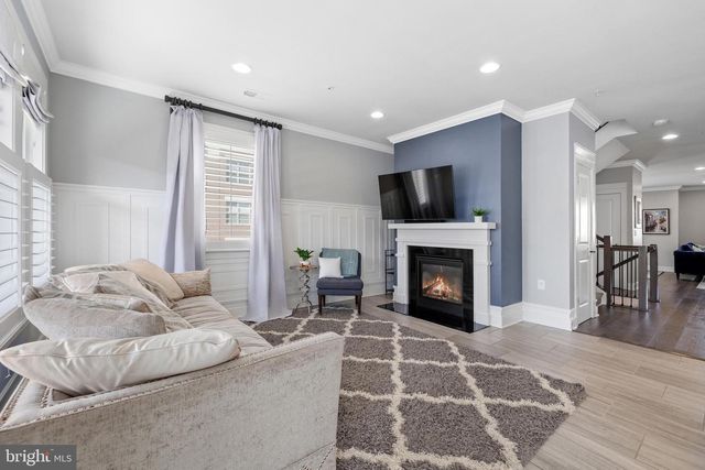 621 BLUEMONT AVE, Alexandria, VA 22301