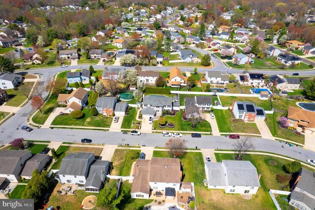 5 GREENLEIGH CIR, Sewell, NJ 08080