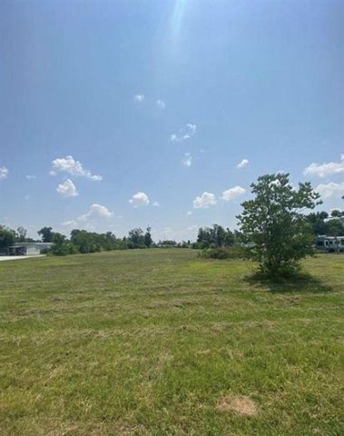 628 S Post Oak Road, Sulphur, LA 70663