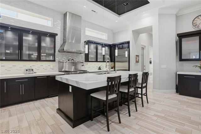 47 Moonfire Drive, Las Vegas, NV 89135