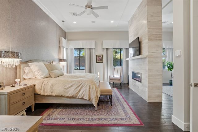 47 Moonfire Drive, Las Vegas, NV 89135