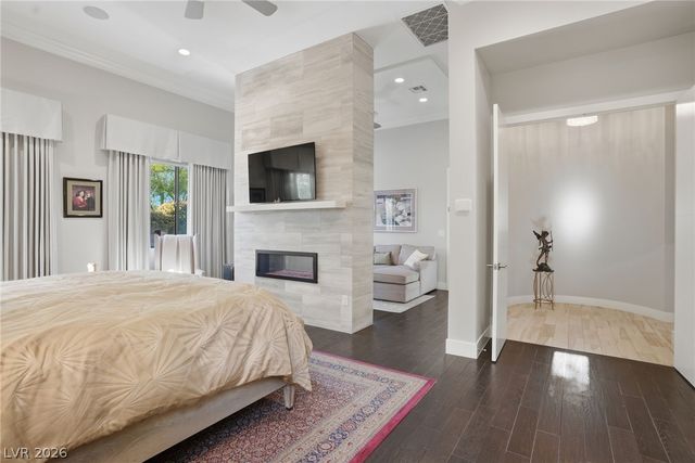 47 Moonfire Drive, Las Vegas, NV 89135