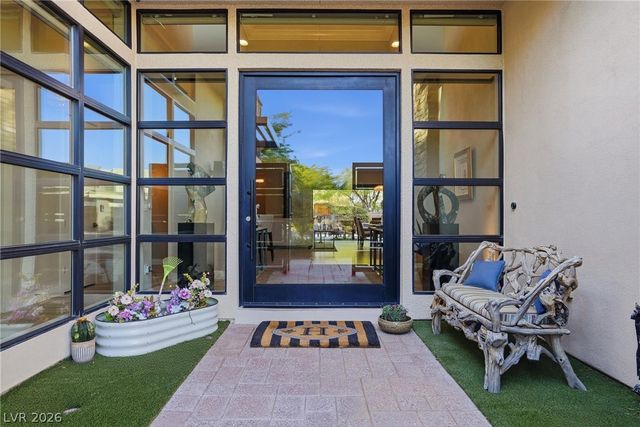 47 Moonfire Drive, Las Vegas, NV 89135