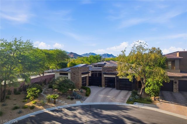 47 Moonfire Drive, Las Vegas, NV 89135