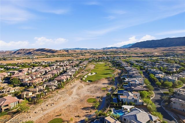 47 Moonfire Drive, Las Vegas, NV 89135