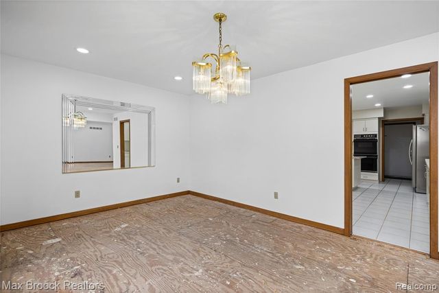 4418 Pinehurst Drive, West Bloomfield, MI 48322