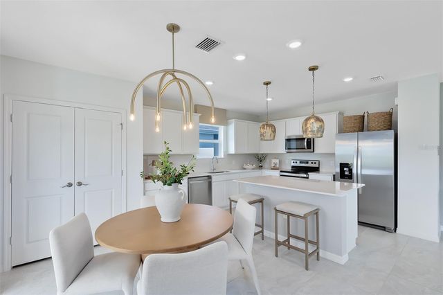 3951 MARBURY COURT, Davenport, FL 33837