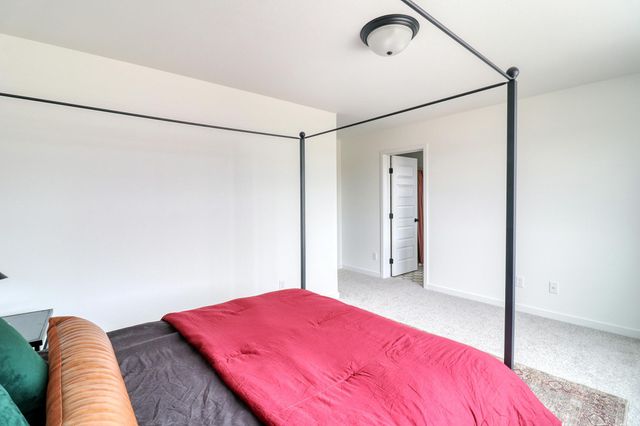 6742 30th Street S, Fargo, ND 58104