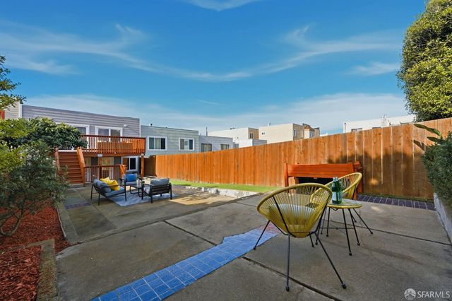 1822 27th Avenue, San Francisco, CA 94122