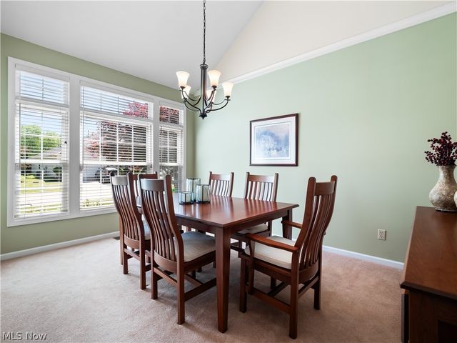 15346 Chestnut Oak Lane, Strongsville, OH 44149
