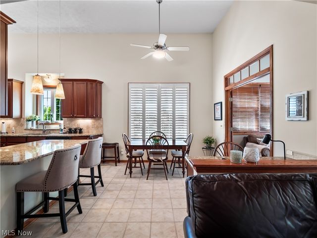 15346 Chestnut Oak Lane, Strongsville, OH 44149