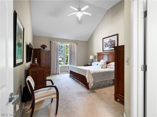 15346 Chestnut Oak Lane, Strongsville, OH 44149
